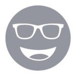 Circular icon with a smiling face wearing glasses in medium gray, representing the Noir #21 lens tint