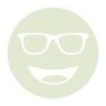 Circular icon with a smiling face wearing glasses in pale green, representing the Noir #28 lens tint.