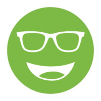 Circular icon with a smiling face wearing glasses in bright green, representing the Noir #35 lens tint.