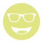 Circular icon with a smiling face wearing glasses in light yellow, representing the Noir #51 lens tint.