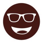 Circular icon with a smiling face wearing glasses in dark brown, representing the Noir #80 lens tint.