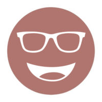 Circular icon with a smiling face wearing glasses in soft brown, representing the Cocoon Boysenberry lens tint.