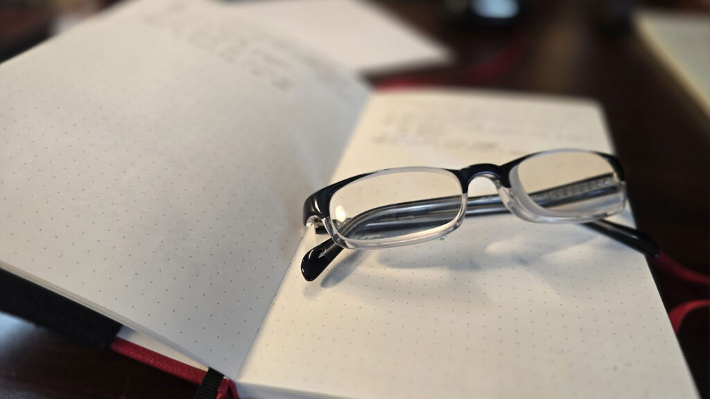 chadwick-optical-near-vision-glasses-prism-readers-desk chadwick-optical-near-vision-glasses-prism-readers-desk