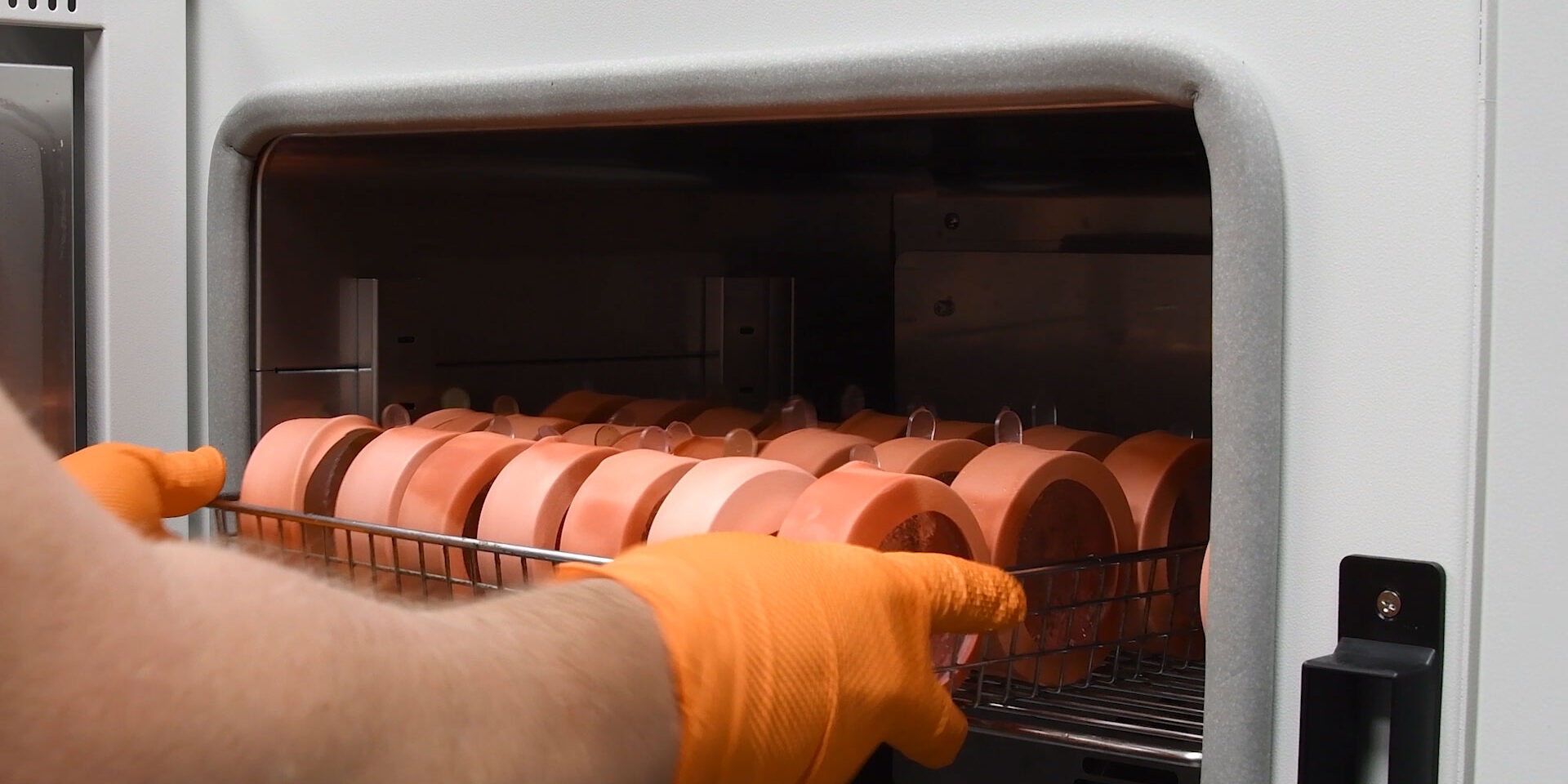How Lenses Are Made - Lens Casting - Baking in Oven How Lenses Are Made - Lens Casting - Baking in Oven