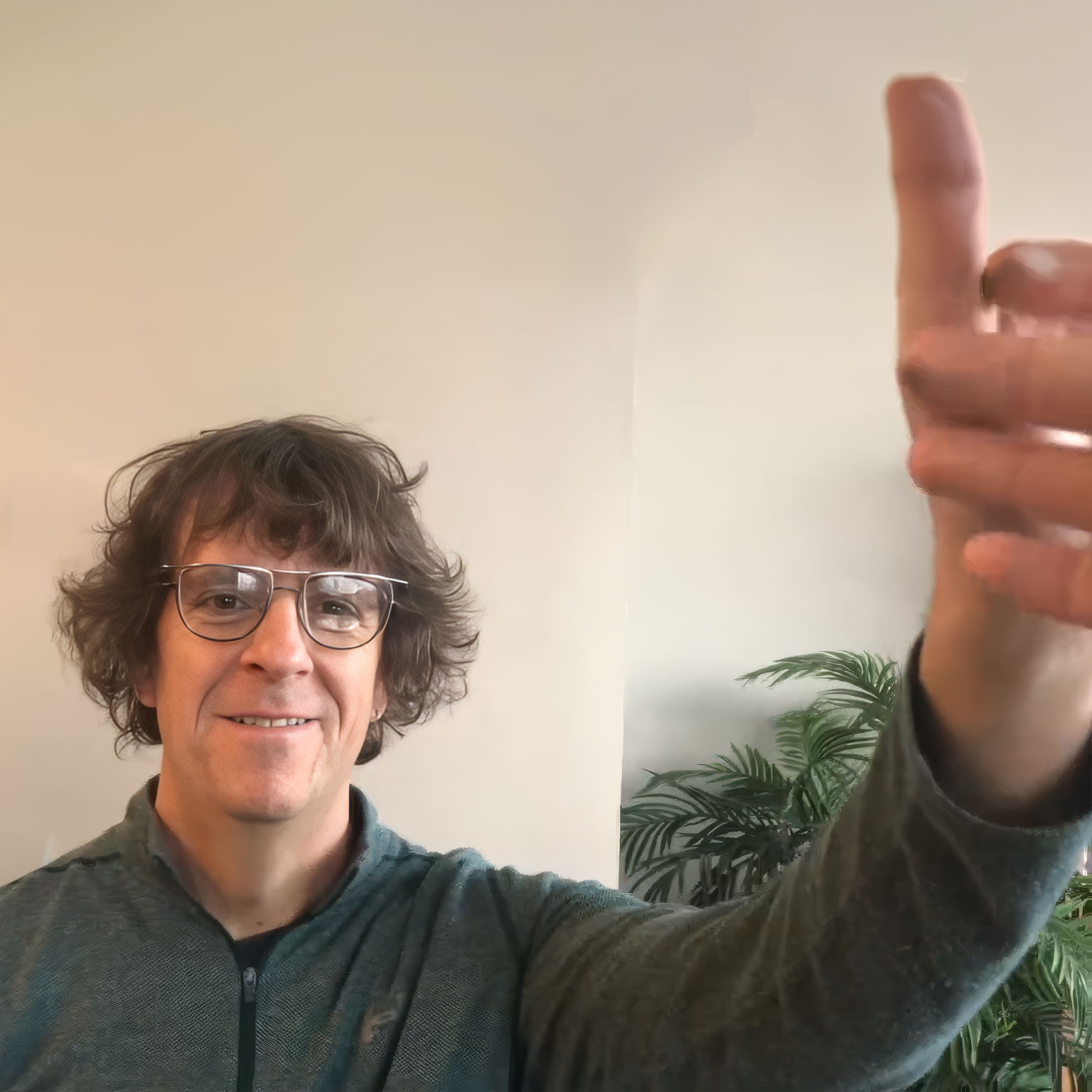 reach-and-touch-test-peli-lens